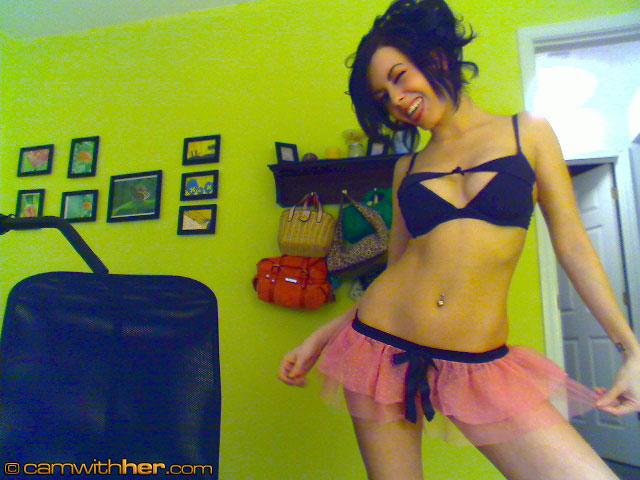 Jenn mostra il suo lato carino in questo set webcam
 #55235133
