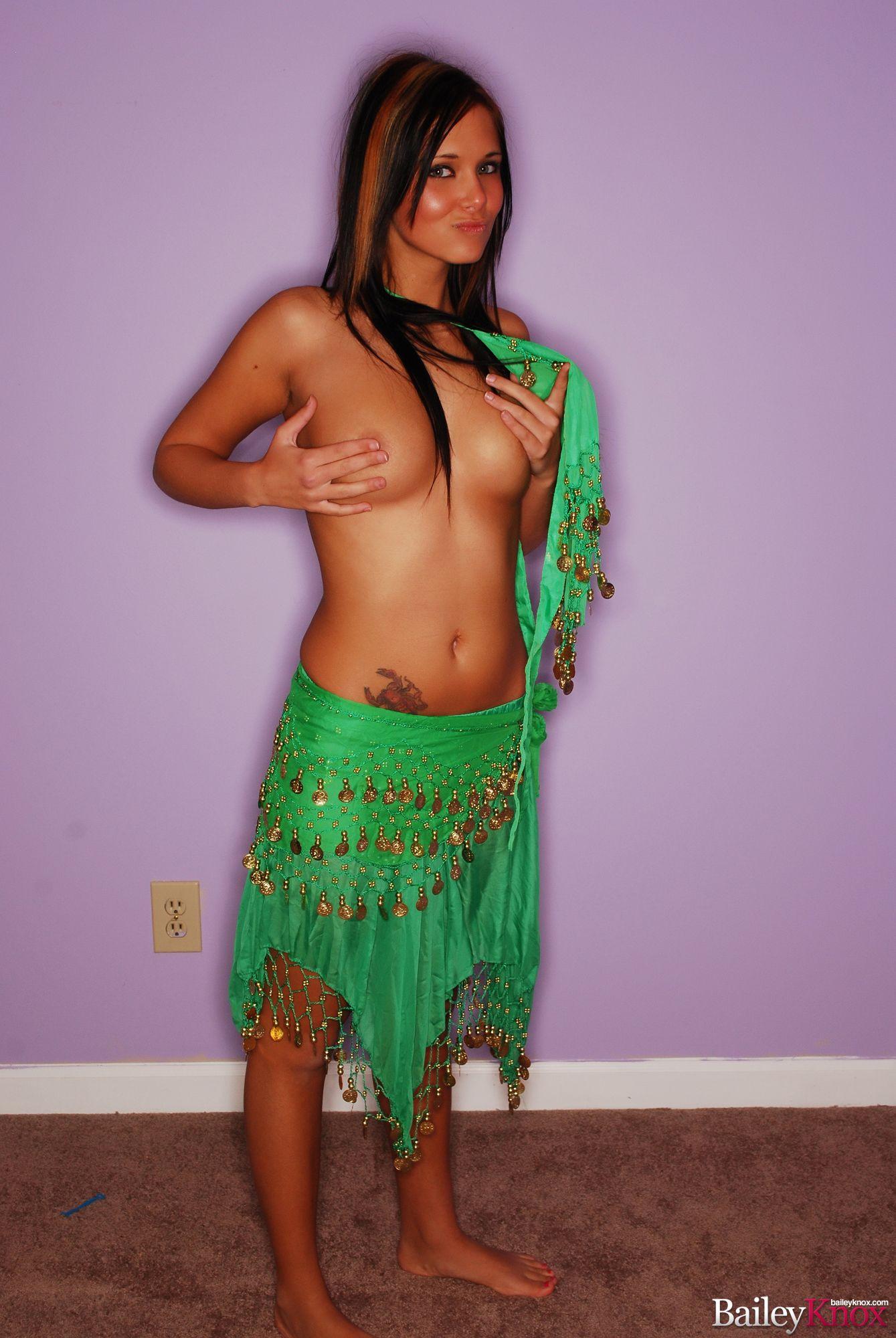 Pictures of Bailey Knox dressed as a sexy belly dancer #53400829