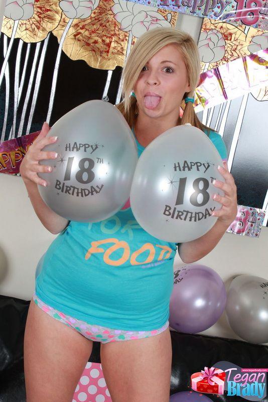 Photos de la jeune Tegan Brady fêtant son anniversaire
 #60083905