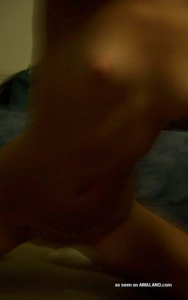 Pictures of a hot amateur teen girl taking pics of herself #60716749