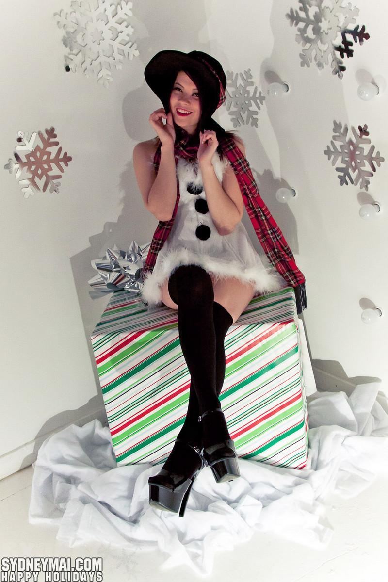 Hot teen Sydney Mai will be your very sexy snowman for Christmas #60041843