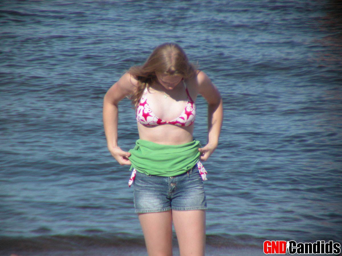Bilder von sexy Teenager-Mädchen in Bikinis
 #60500215