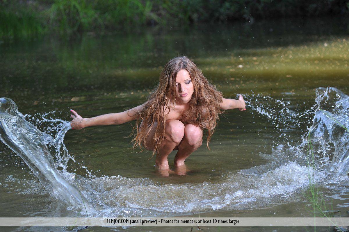 Pictures of Conny getting all wet for you #60391824