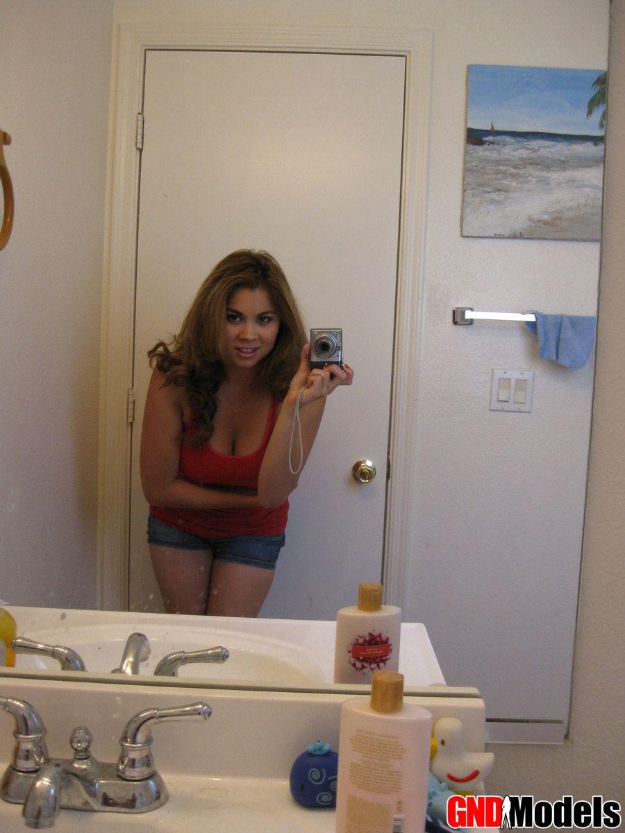 Pictures of a hot girlfriend taking pics of herself #60501704