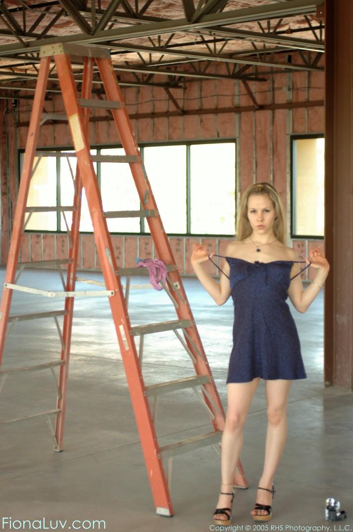 Fiona Luv plays in a building #54384903