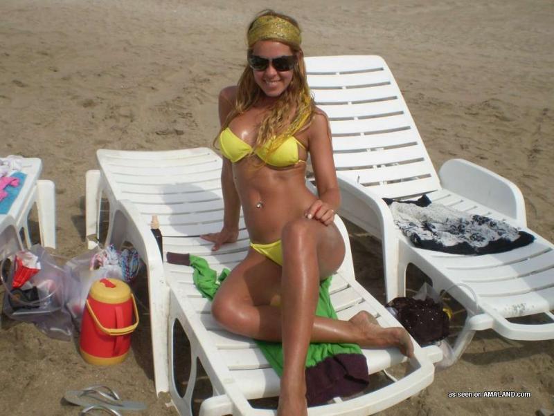 Vaporoso caldo sexy amatoriale bikini-clad fidanzate
 #60662575