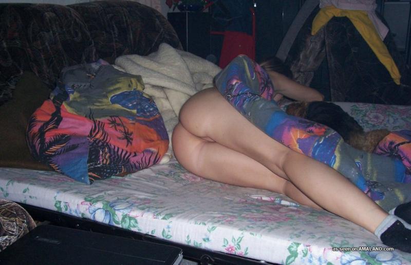 Fotos Pov de una nena traviesa disfrutando de una sesión de sexo caliente
 #60670399