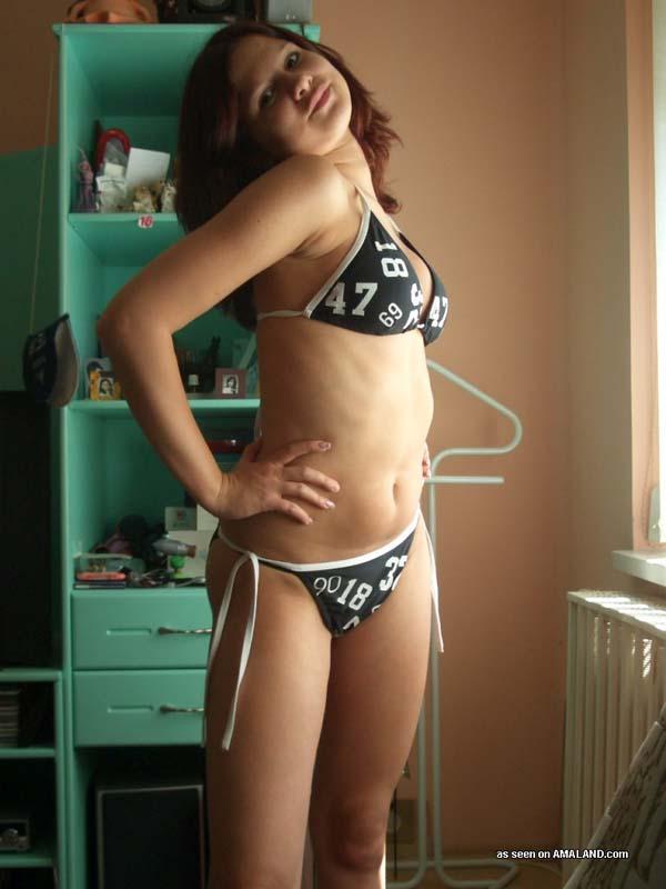 Compilation de photos d'une jeune femme amateur sexy et non dénudée.
 #60662242