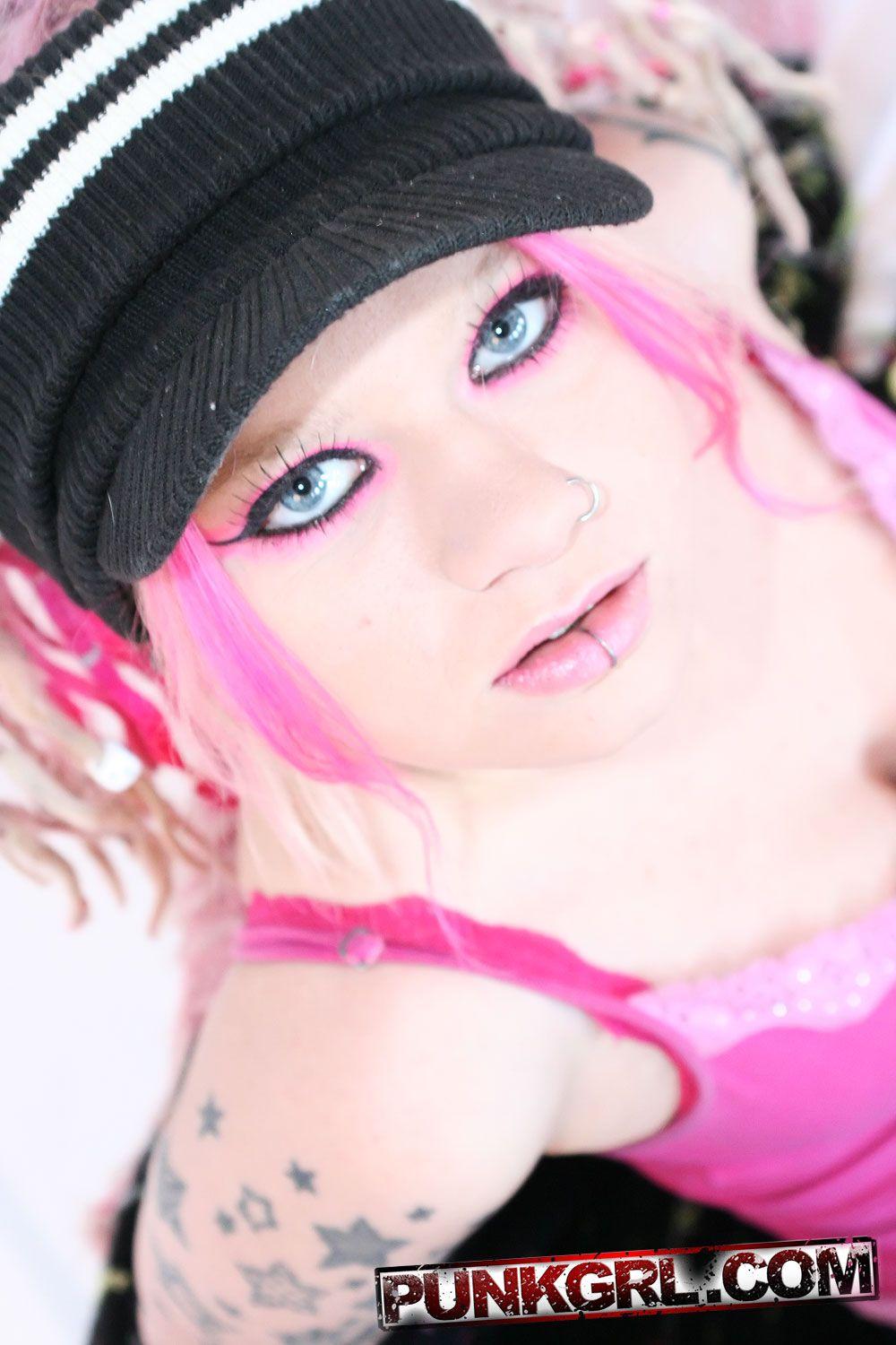 Pictures of teen punk Twinkle showing her titties #60761436