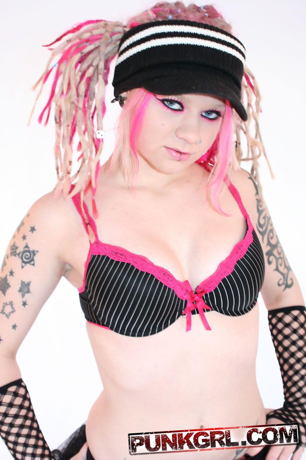 Pictures of teen punk Twinkle showing her titties #60761476