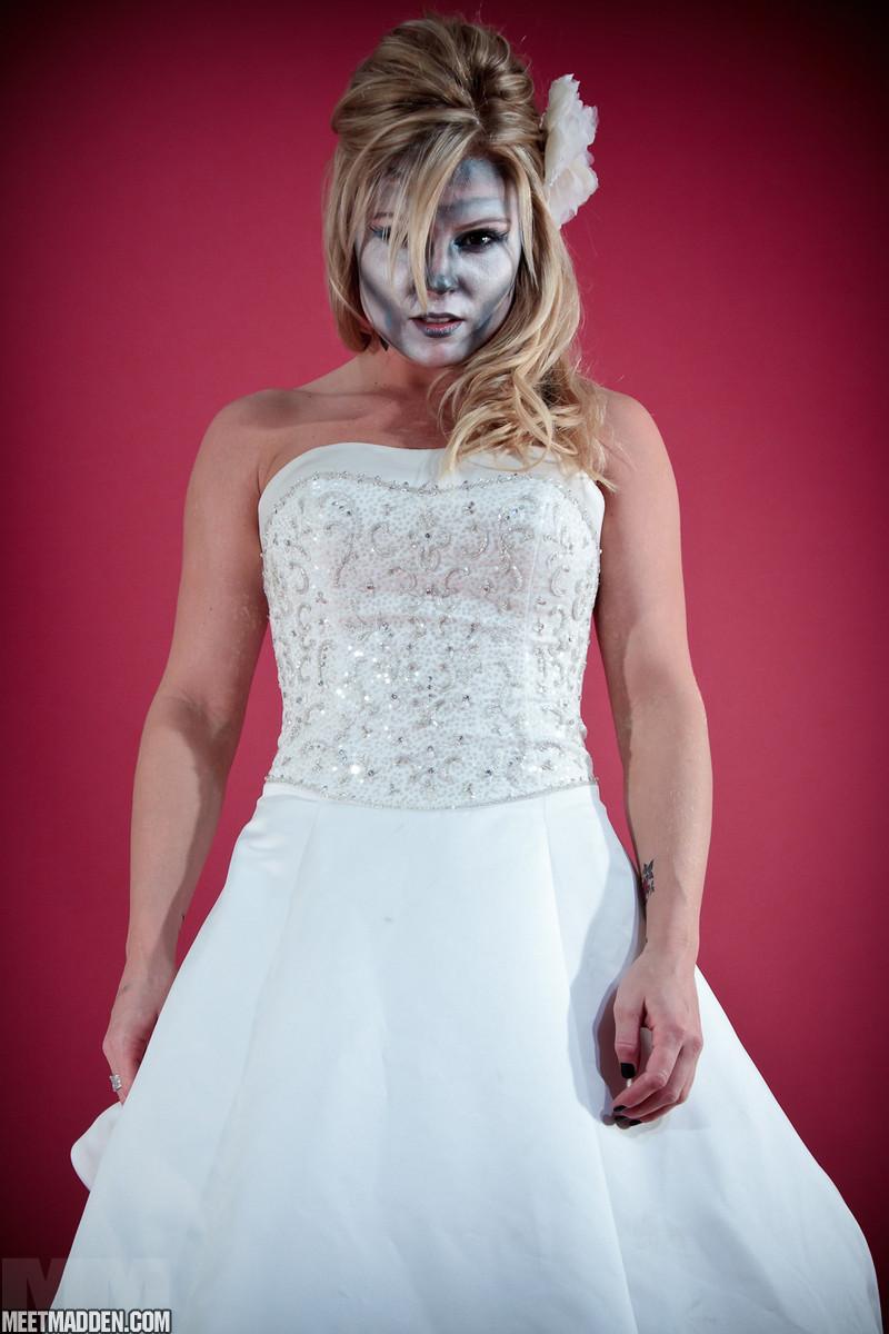 Pictures of Meet Madden dressed up as a sexy corpse bride #59453108