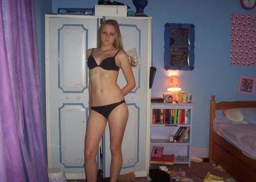 ブロンドのガールフレンドの写真は、彼女のボーイフレンドのために裸...そして今、あなたのために
 #60925291