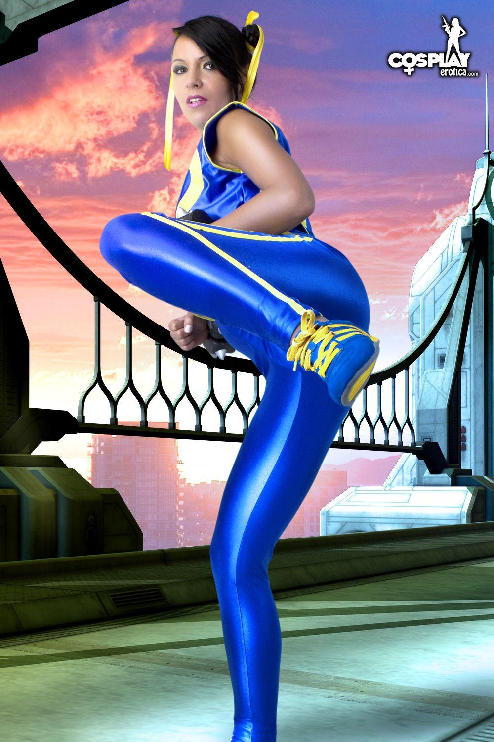 Pictures of cosplayer Mae Lee dressed up as Chun Li #59444766