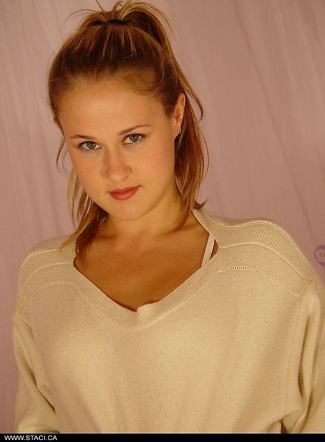 Pictures of teen Staci.ca playing with her nipples #60002844