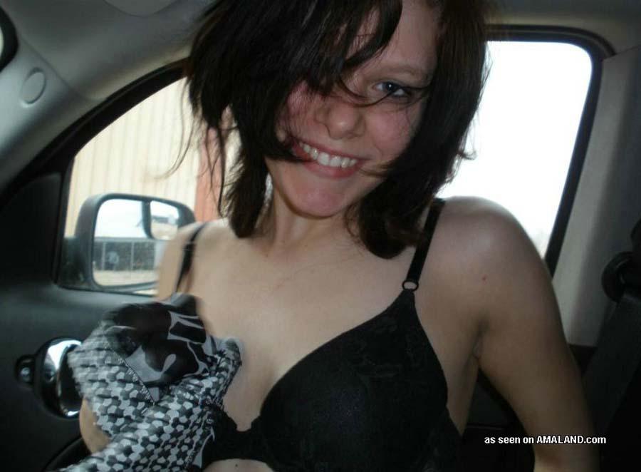 Fotos de chicas amateurs calientes desnudándose en cámara
 #60918806