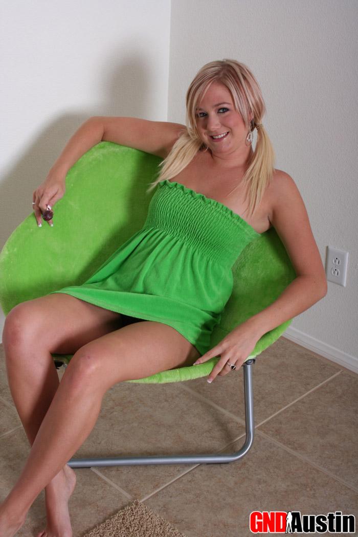 Blonde babe austin teases with her perfect perky boobs as she pulled down her lil green dress
 #54545101