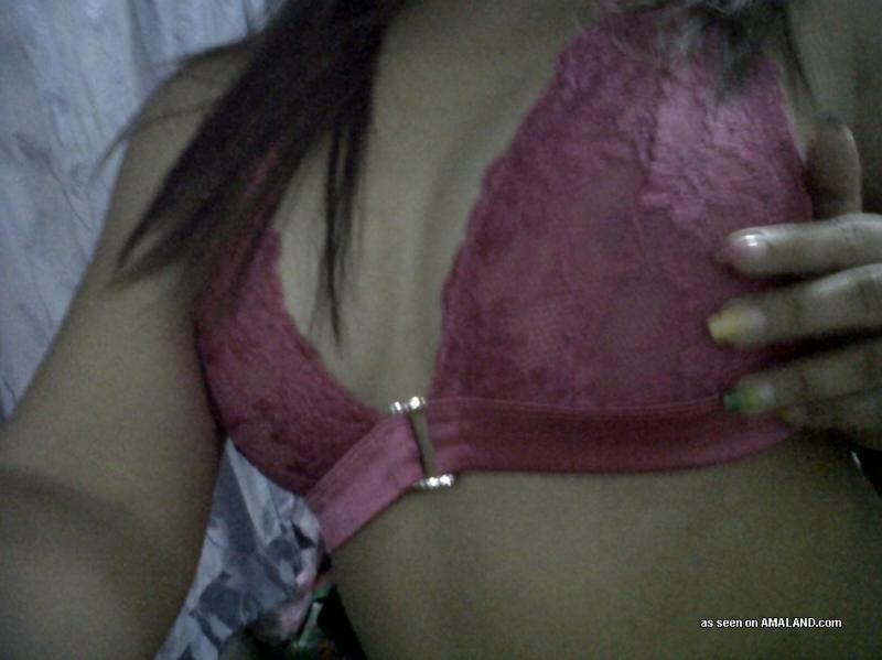Galería de una chica sexy amateur mostrando sus pechos
 #60713202