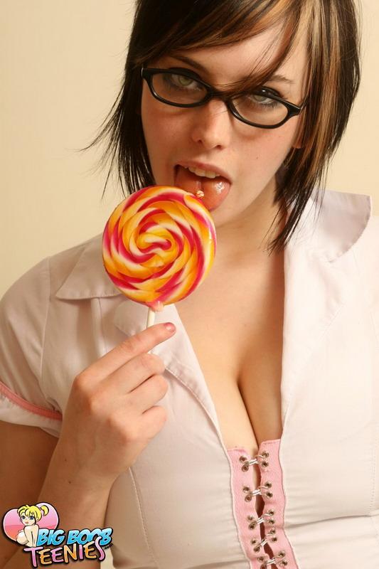 Pictures of busty schoolgirl teen Louisa licking her lolly after class #59094337