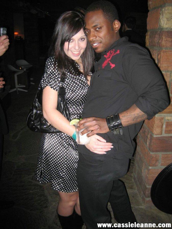 Pictures of Cassie Leanne having fun at a convention #53707491