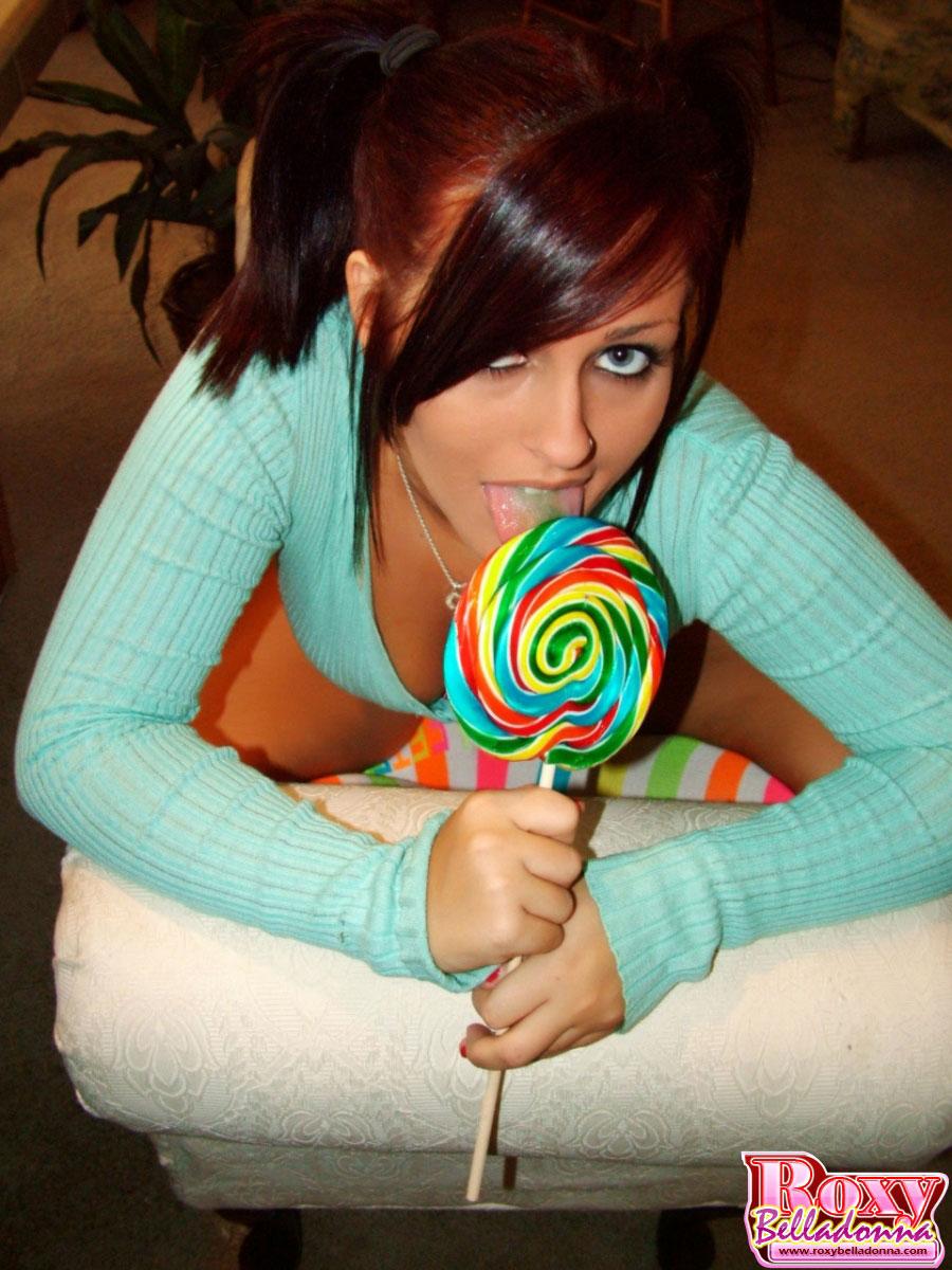 Pictures of teen Roxy Belladonna putting something hard in her mouth #59879689