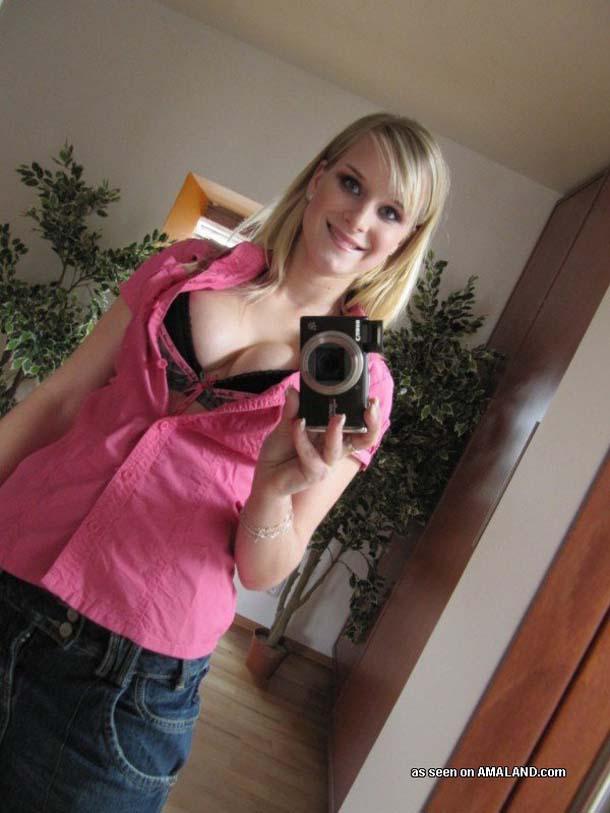 Pictures of a gorgeous busty blonde girlfriend taking pics of herself #59540241
