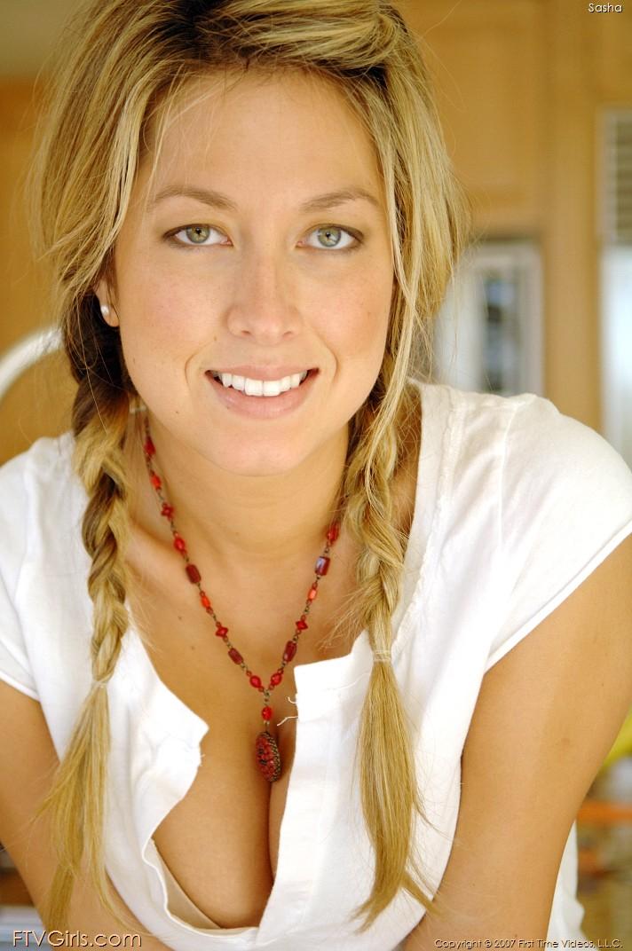 Pictures of Sasha fucking a cucumber #59938314