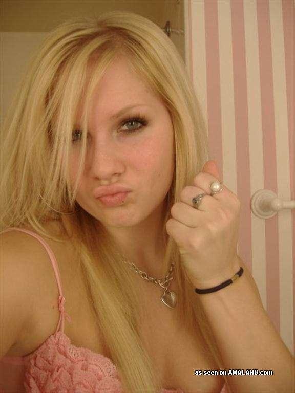 Pictures of a hot blonde alternative girlfriend taking pics of herself #60639560