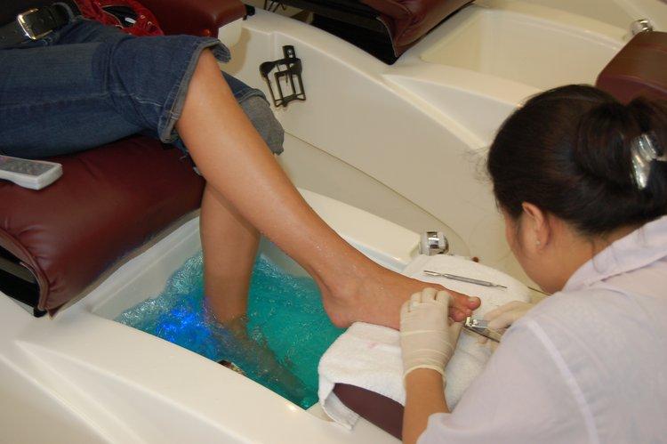 Pictures of Sexy Lette getting a pedicure #59952346