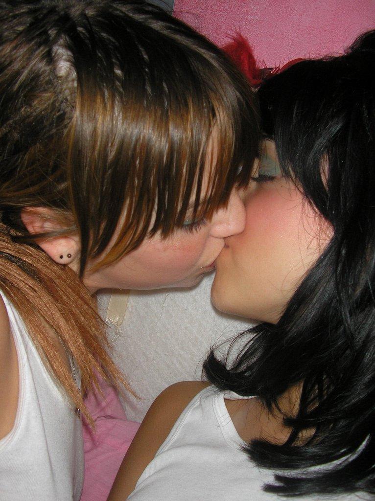 Pictures of two hot bi-sexual girlfriends kissing #60848054