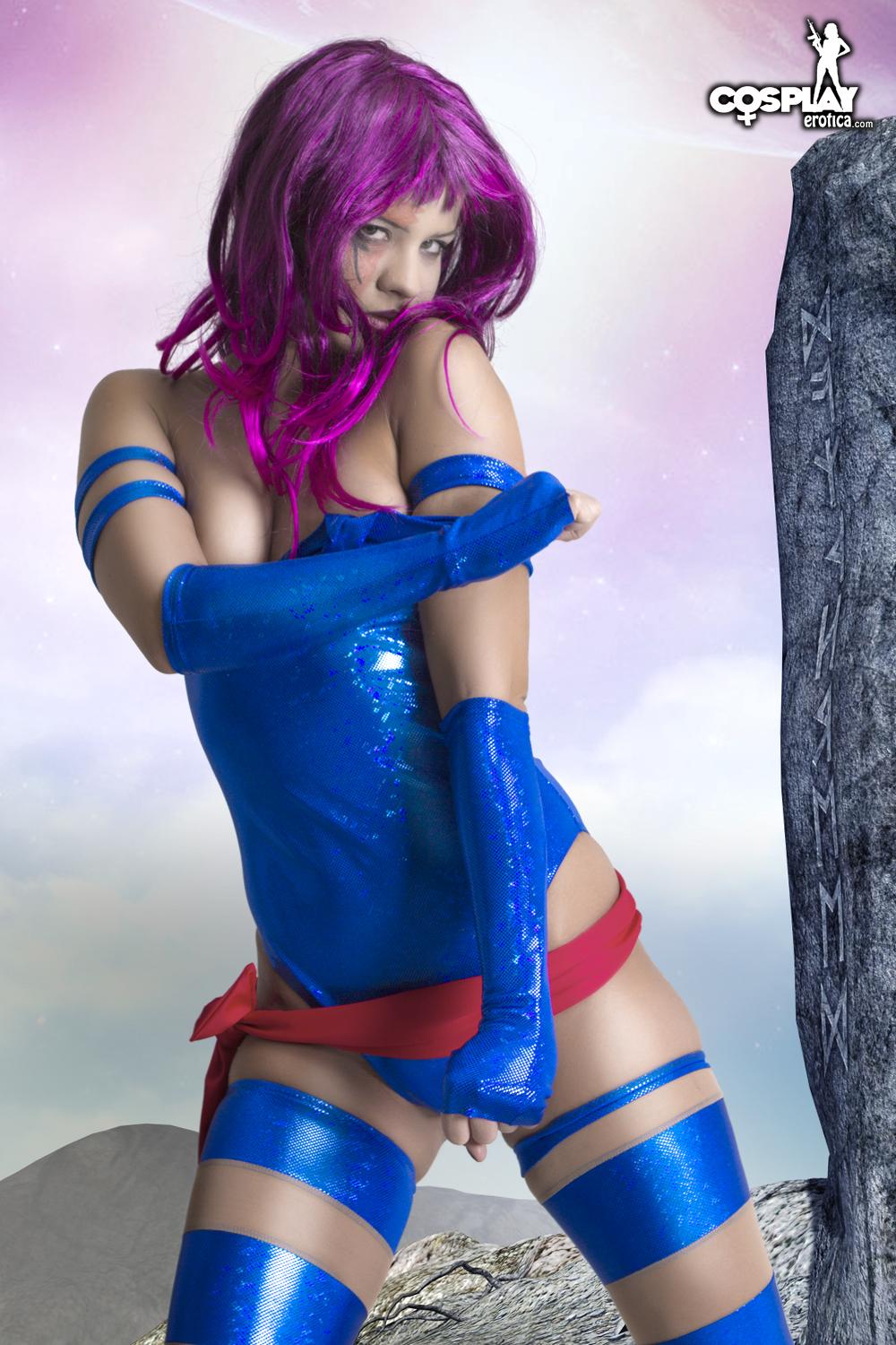 La cosplayer erótica ginger se viste de psylocke de x-men
 #54531292