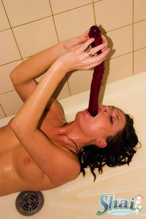 Pictures of Shai West fucking a huge toy in the shower #59957535