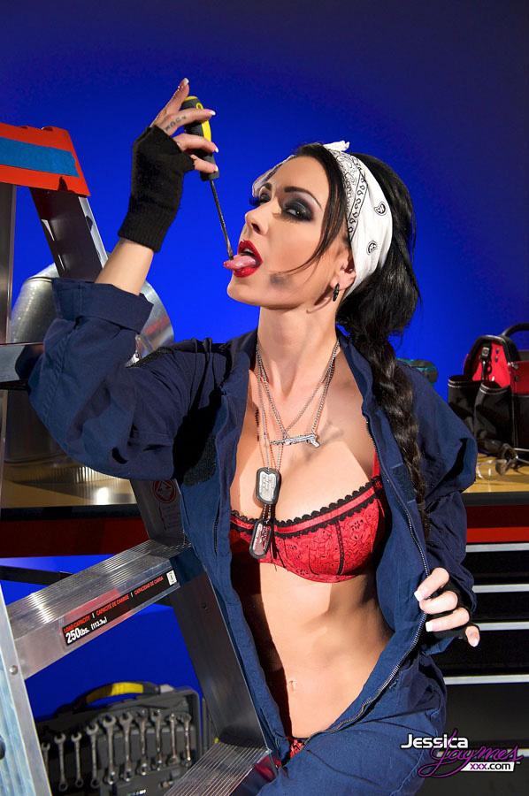 Jessica Jaymes was working all day in her mechanic shop when she felt horny #55441802
