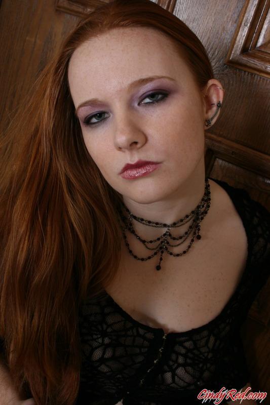 Pictures of goth teen Cindy Red showing you her tits #53837062