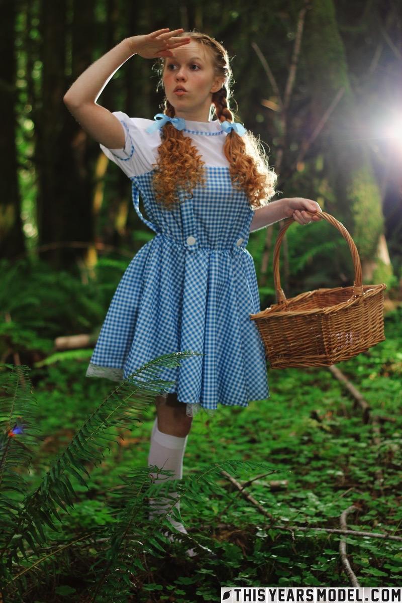 Heiß rotschopf dolly wenig dresses nach oben als dorthy
 #54092827