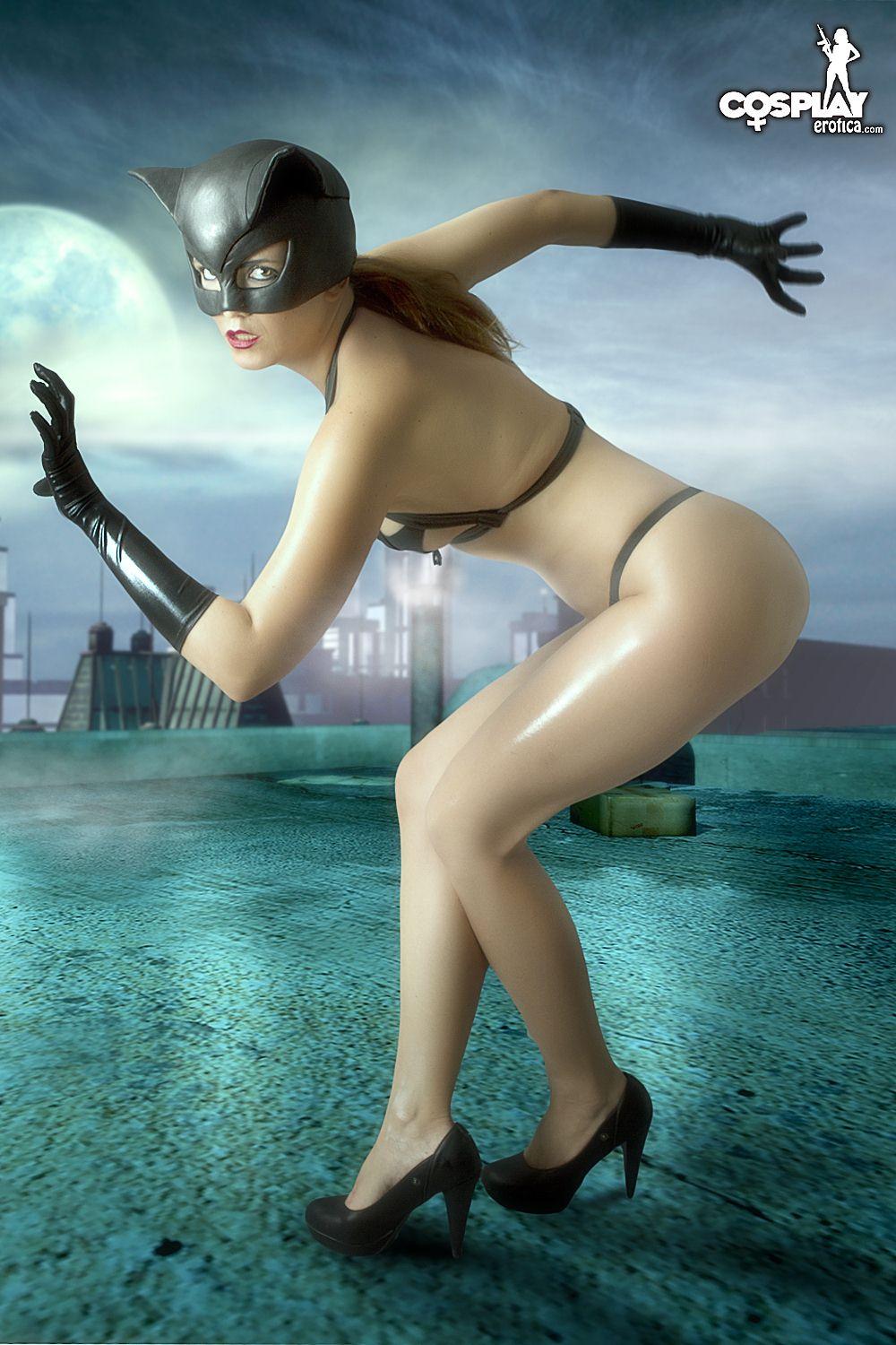 Cosplayer gogo si veste come catwoman
 #54560791