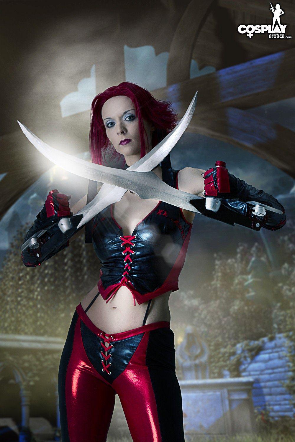 Pictures of sexy cosplayer Lana dressed as Bloodrayne #58814965