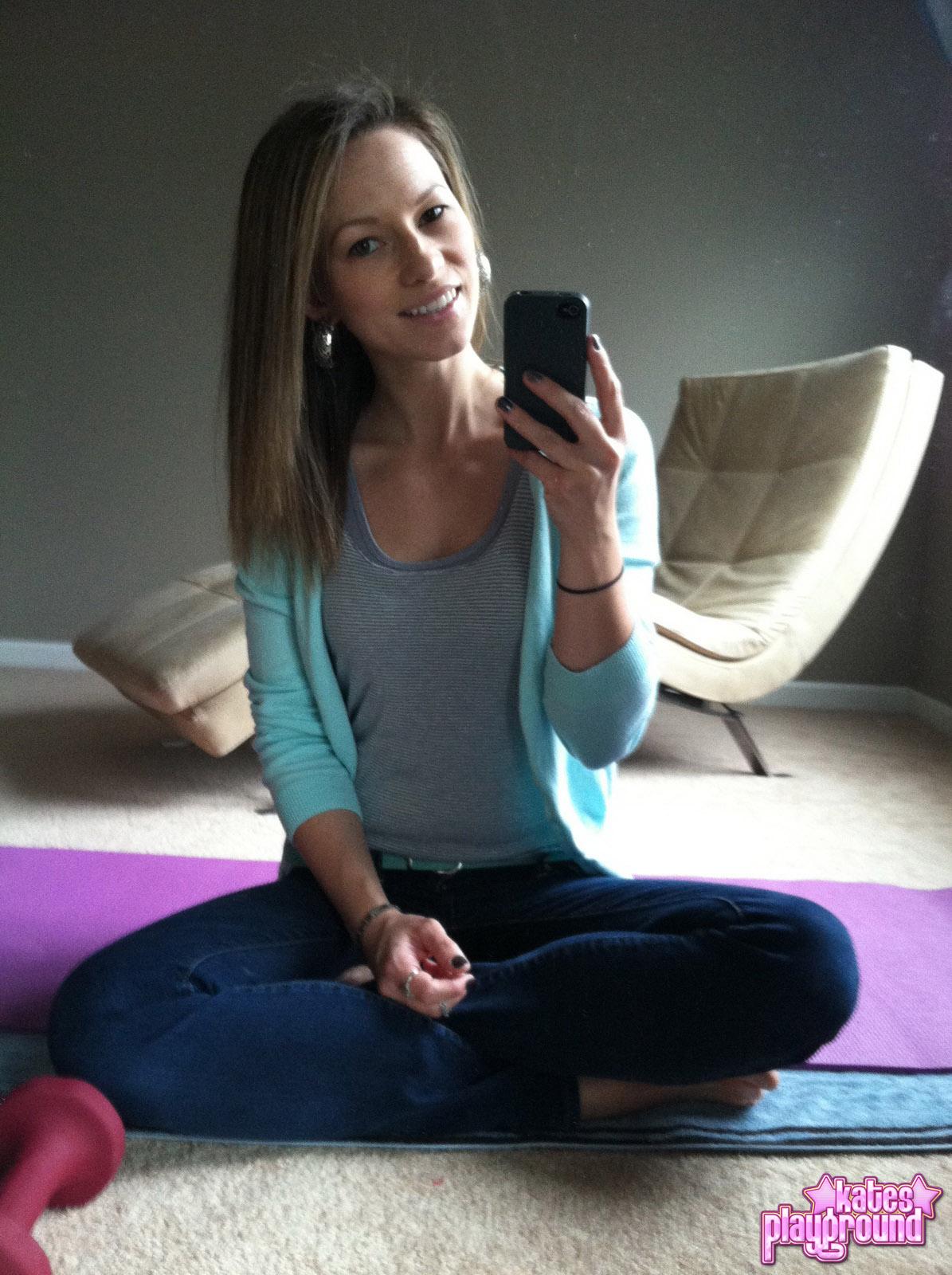 Kate feels a bit naughty at home and takes pics of herself in hot yoga pants #58060063