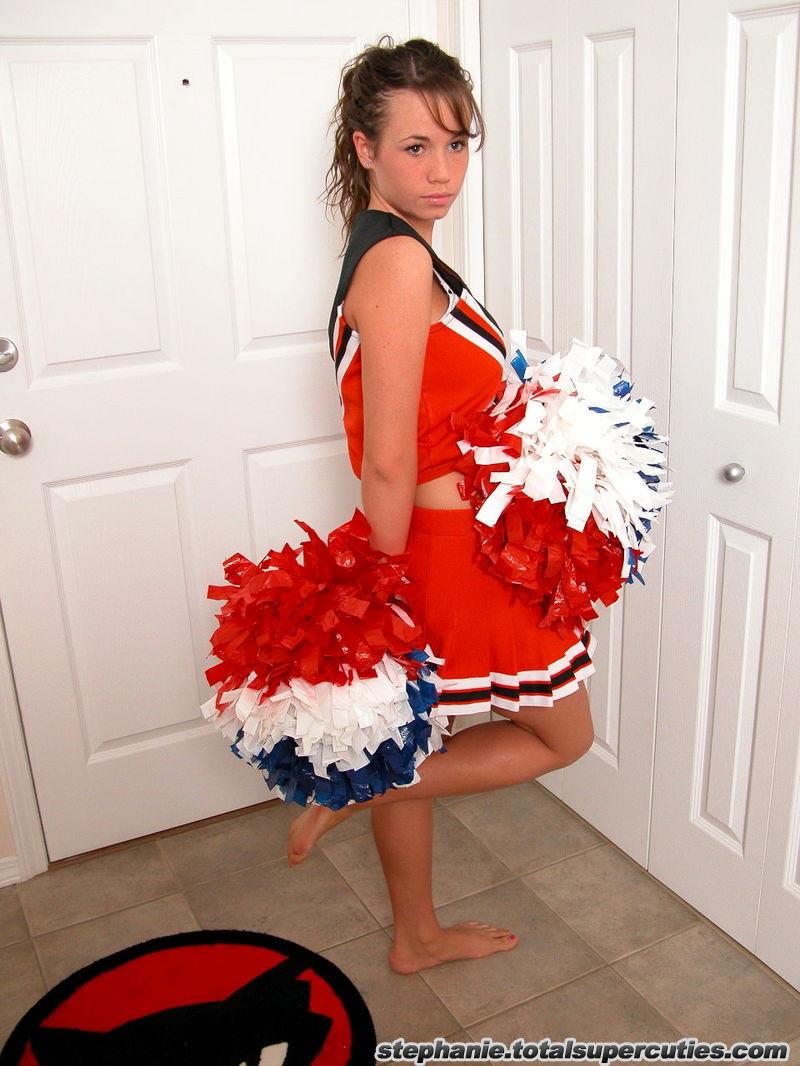 Pictures of a hot cheerleader giving you a tease #60012547