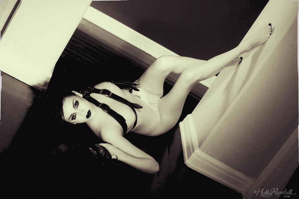 Hot goth pinup model Heather Joy displays her sexy body #54739735