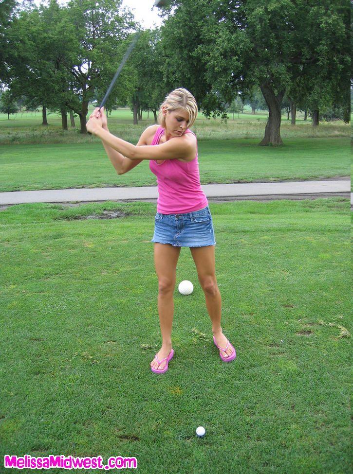 Pictures of Melissa Midwest playing one kinky game of golf #59491107
