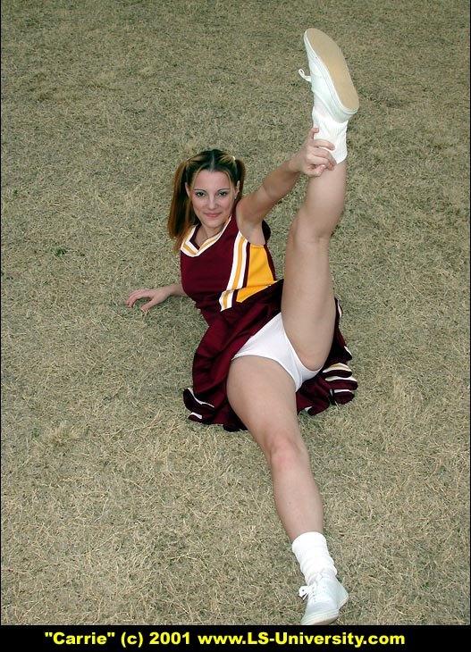 Pictures of a teen cheerleader flashing outside #60577398