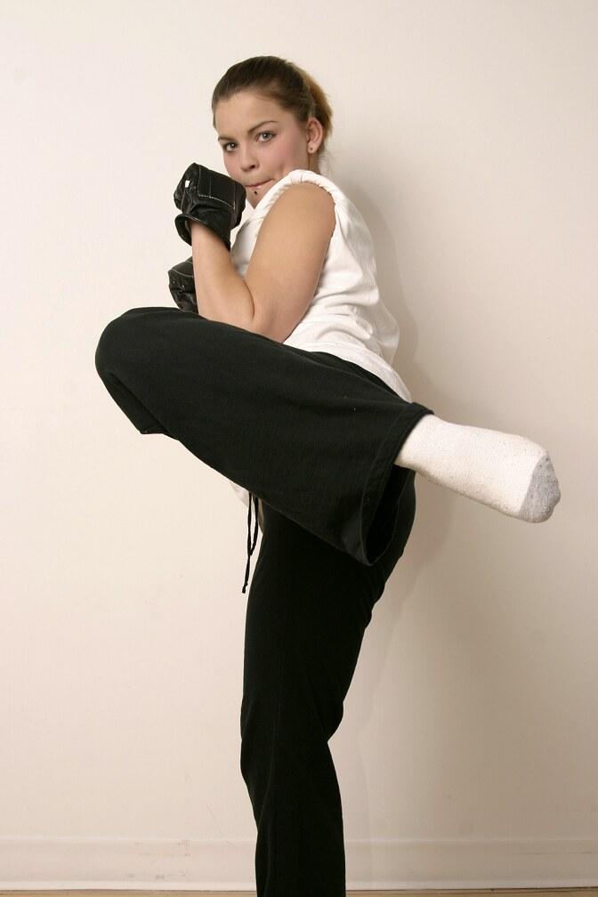 Pictures of Sara Sexton practicing her kick boxing #59918722