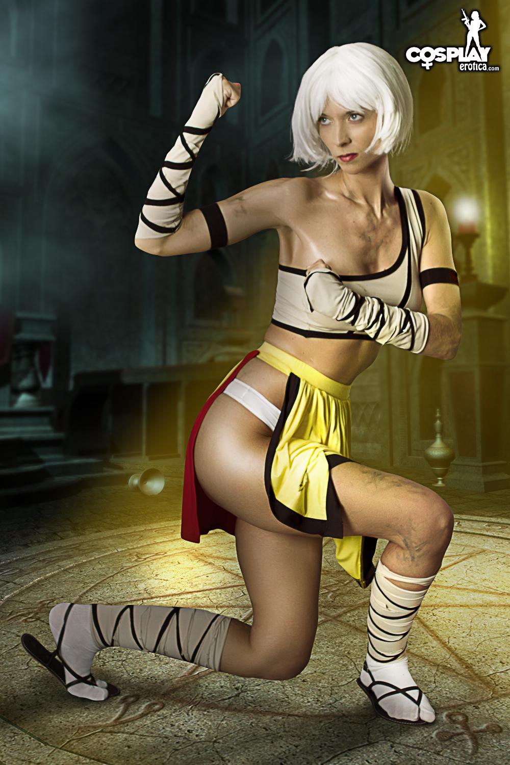 Cosplay babe Lana dresses as a sexy Monk from Diablo #58815452