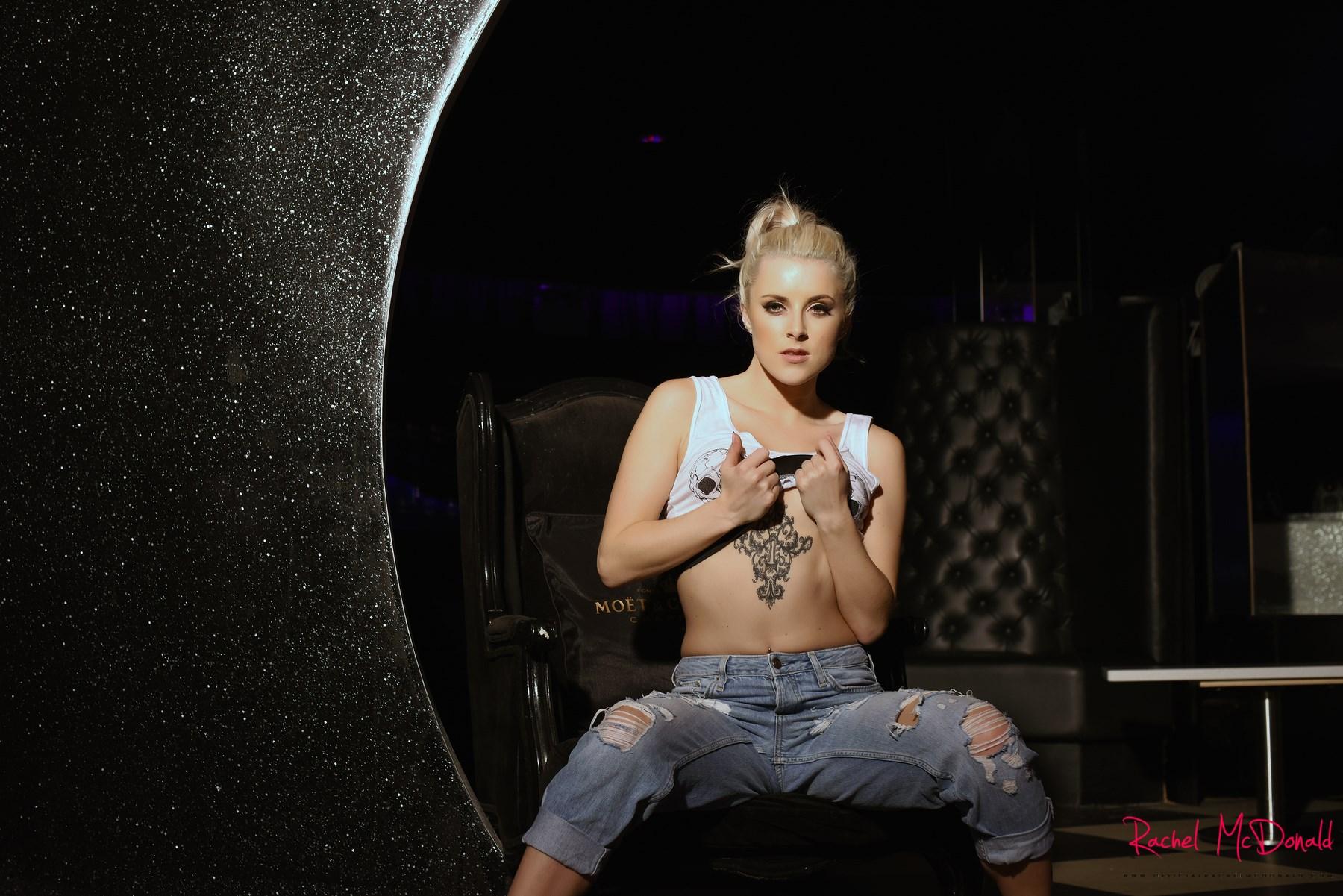 Rachel McDonald strips off her ripped jeans and tank top to reveal her hot body #59847443