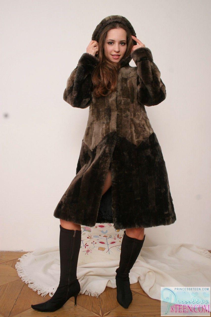 Pictures of teen babe Princess 8Teen wearing only her coat and boots #59837317