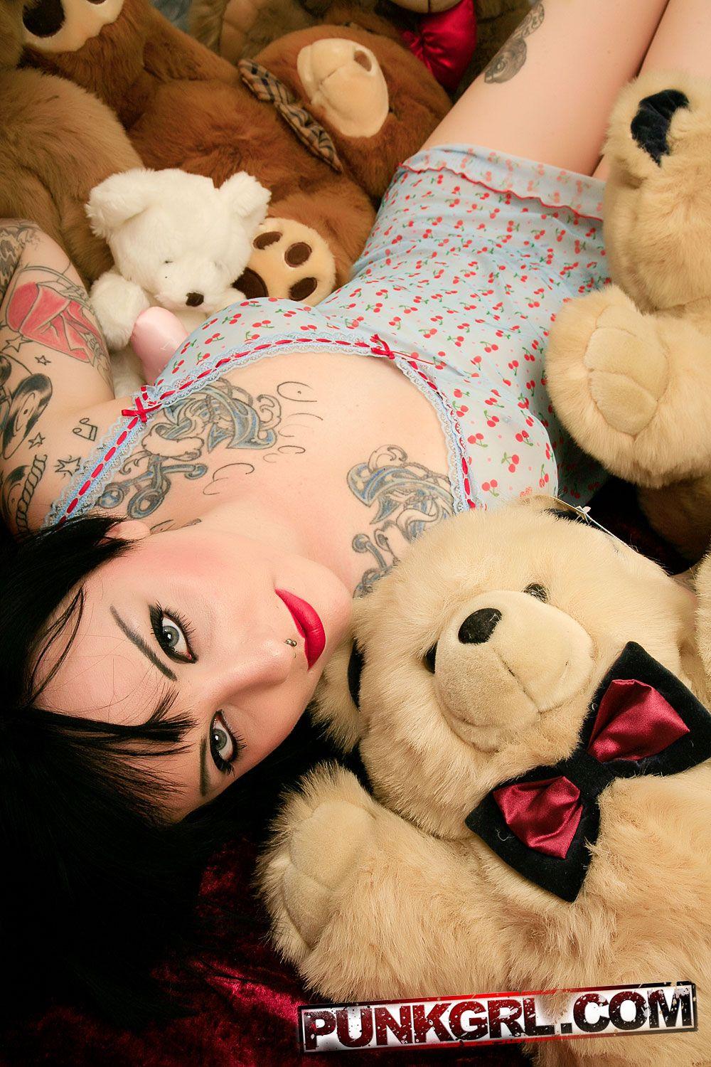 Pictures of teen punk Cherry teasing with her teddys #60764113