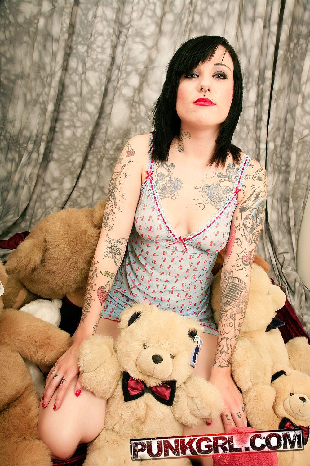 Pictures of teen punk Cherry teasing with her teddys #60764184