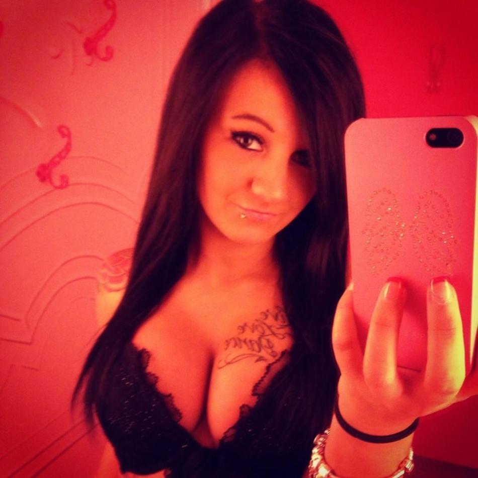 Busty college coed shows off her sexy body in selfies #60471300