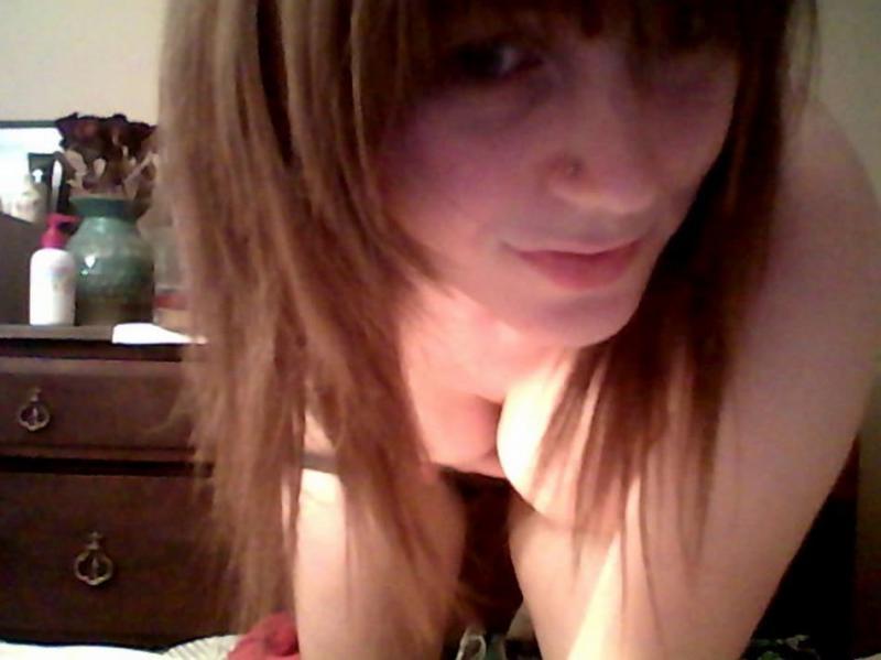 Girlfriend gets recorded while showing off her assets #60779155