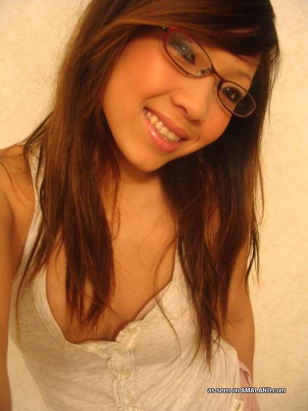 Asian sweetie camwhoring and looking gorgeous #60657848